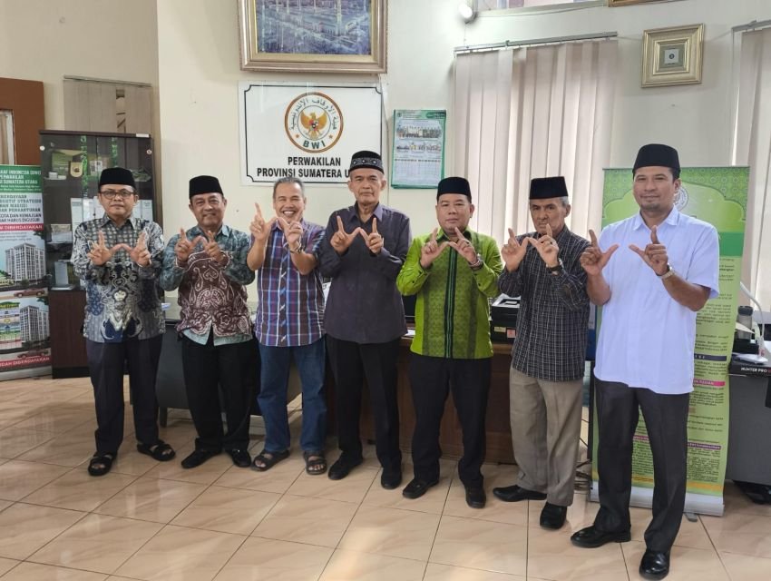 Yayasan Mahmudiyyah Tanjung Pura Langkat dan Ponpes Mawaridussalam dengan BWI Sumut untuk Penguatan Pengelolaan Wakaf Uang dan Har