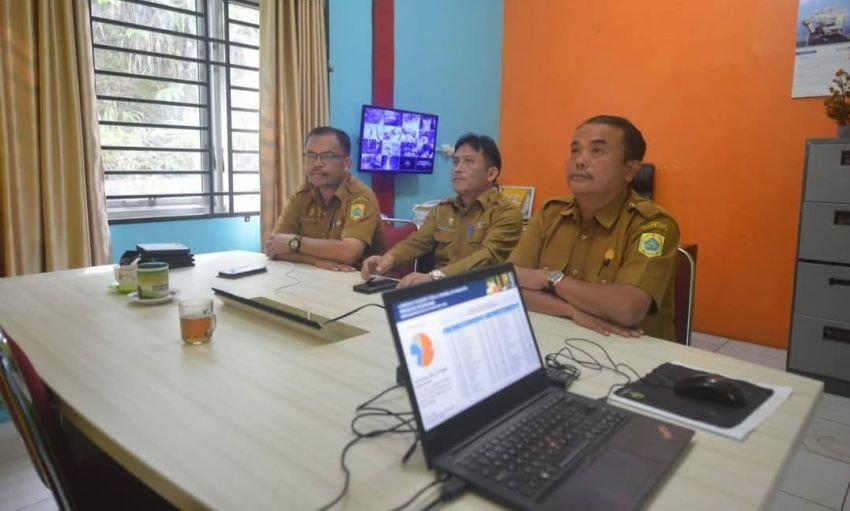 Plt Asisten Pemerintahan Kab.Pakpak Bharat Bersama Plt Kadis UMKM Mengikuti Rapat Koordinasi Dengan Mendagri