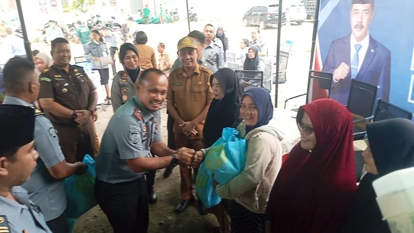 Salurkan Bantuan 500 Sembako, Kementerian Imigrasi dan Pemasyarakatan Kepada Masyarakat Peduli Masyarakat
