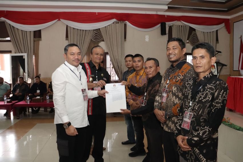 KPUD.Gelar Rapat Pleno Terbuka Penetapan Calon Bupati Dan Wabup Pakpak Bharat Terpilih