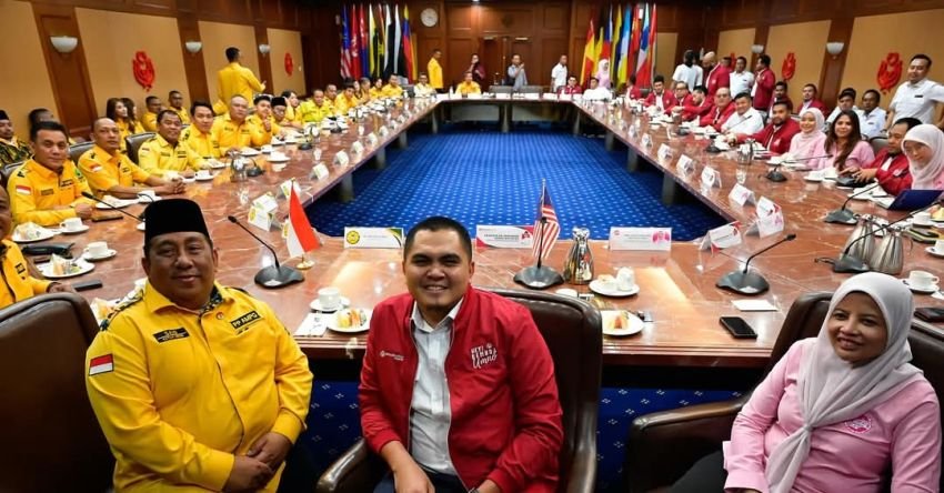 Kunjungan dan Silaturahmi Pengurus Pusat Angkatan Muda Partai Golkar (AMPG) Indonesia ke Kantor Partai AMNO Malaysia