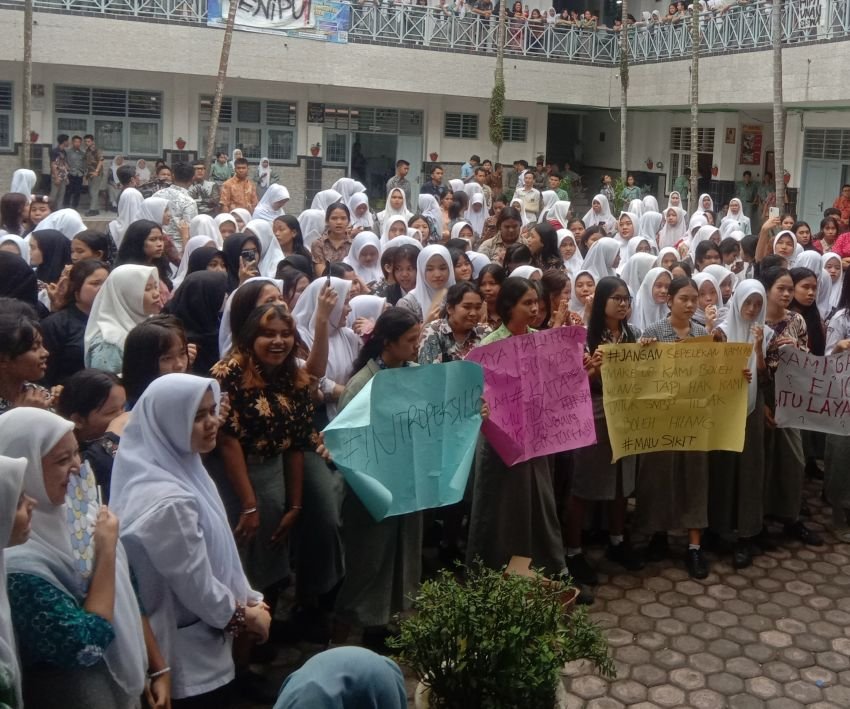 Ratusan Siswa SMKN 10 Medan Gagal Ikut SNBP, Tuntut Kepala Sekolah Dicopot