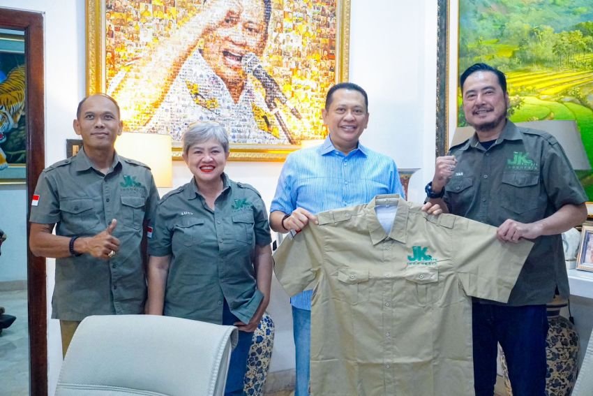 Terima Pengurus Komunitas Jeep Indonesia, Bamsoet Dorong Komunitas Otomotif Tingkatkan Sport Tourism di Indonesia