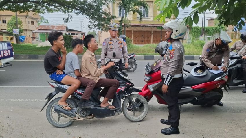 Melanggar Aturan Lalu Lintas, Puluhan Sepeda Motor Terjaring Ops Keselamatan