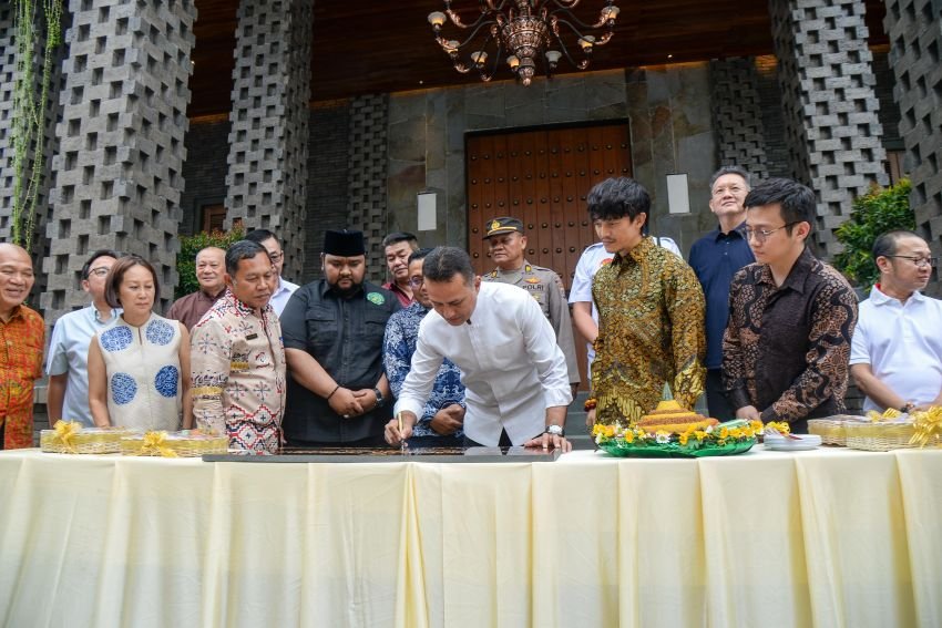 Hadiri Peresmian Yayasan Samudera Maha Dharani, Ijeck: Jangan Pernah Lelah Berbuat Baik