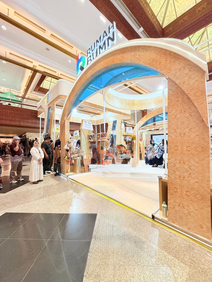 INACRAFT 2025 Hari Ketiga: Rumah BUMN Dukung UMKM Indonesia dan Ajak Pengunjung untuk Dukung Produk Lokal di Pameran INACRAFT 2025