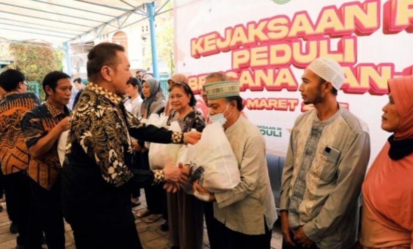 Kejaksaan RI Gelar Bakti Sosial untuk Bantu Korban Banjir di Bekasi