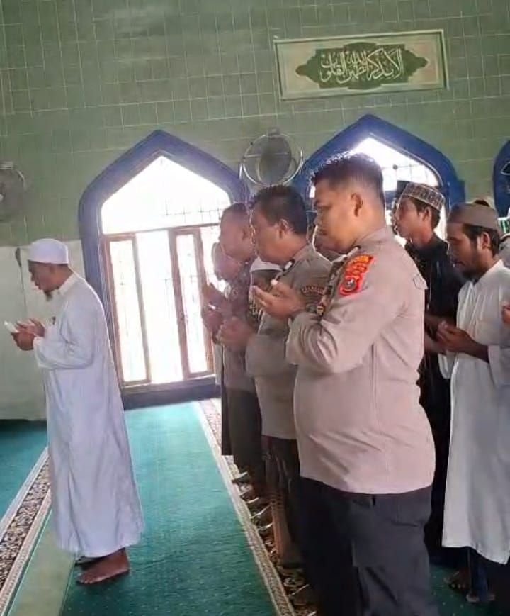 Tiga Prajurit Bhayangkara Polda Lampung Gugur, Polsek Pantai Labu Gelar Sholat Ghoib