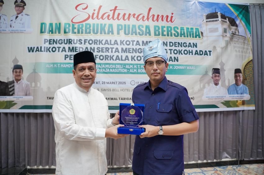 Walikota Medan Silaturahmi dan Buka Puasa Bersama Pengurus Forkala