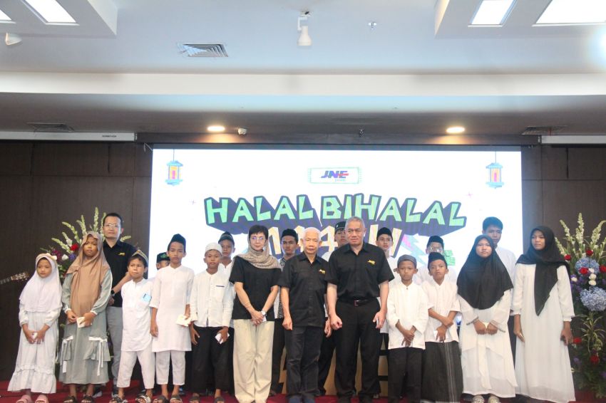 JNE Gelar Halal Bihalal 1446 H Bersama Untuk Maju dan Bahagia