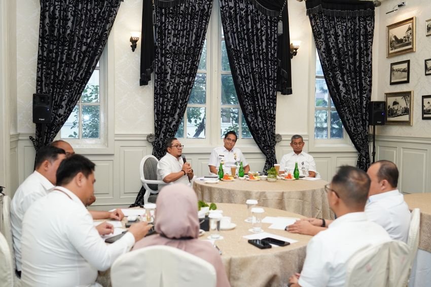 Bertemu Dengan Seluruh Perangkat Daerah, Rico Waas: Kita Harus Bermanfaat Untuk Masyarakat