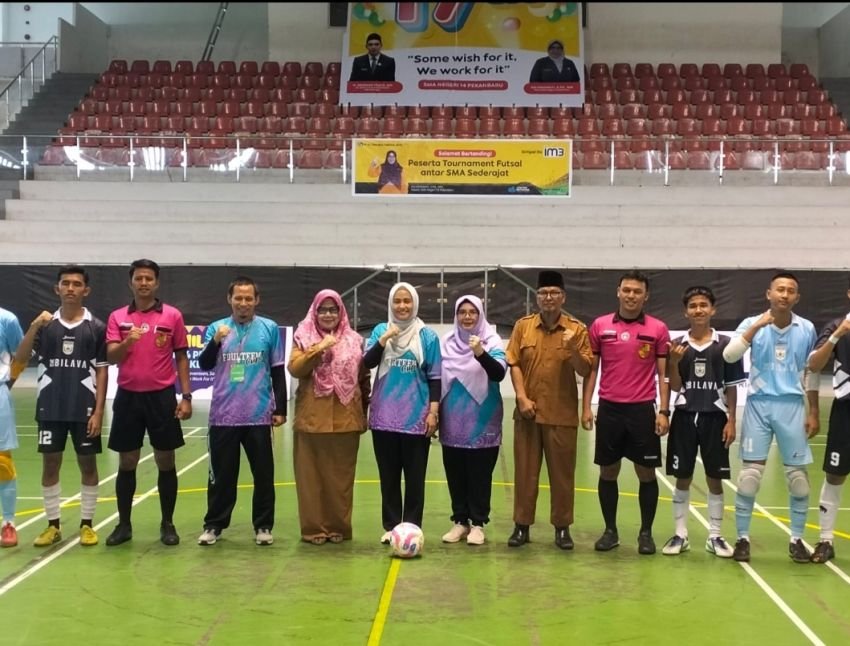 Anggota DPR RI Beri Kejutan di Pembukaan Turnamen Futsal "Fourteen Cup I 2025"