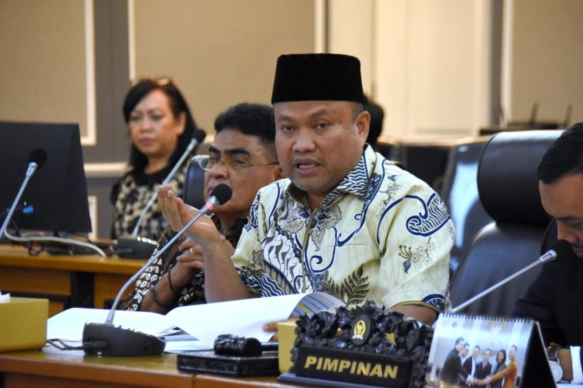 Memaknai Posisi Politik Sufmi Dasco