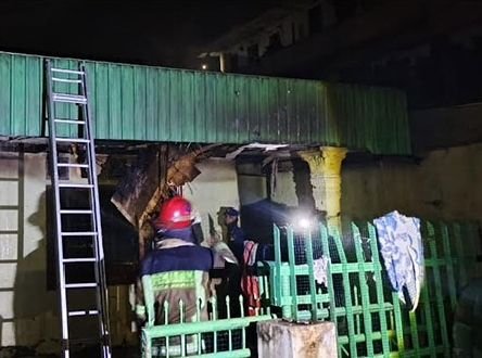 Rumah Kos Terbakar di Padang Bulan di Kabarkan 2 Meninggal, 1 Luka Bakar