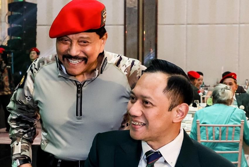 Menko AHY Ucapkan Selamat Ulang Tahun ke-80 untuk Jenderal (Purn) AM Hendropriyono