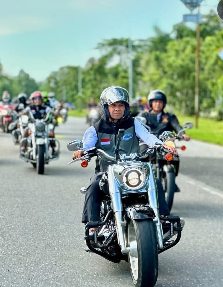 Naik Moge Bareng UAS, Ustaz Abdul Somad Turing Bareng Komunitas Biker Muslim