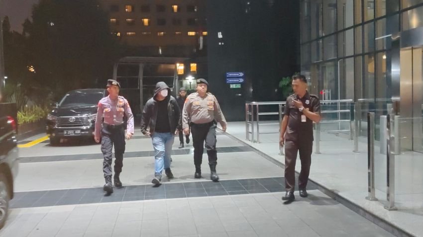 Enam Terduga Korupsi Proyek Jalan Tiba di Gedung KPK untuk Diperiksa Intensif