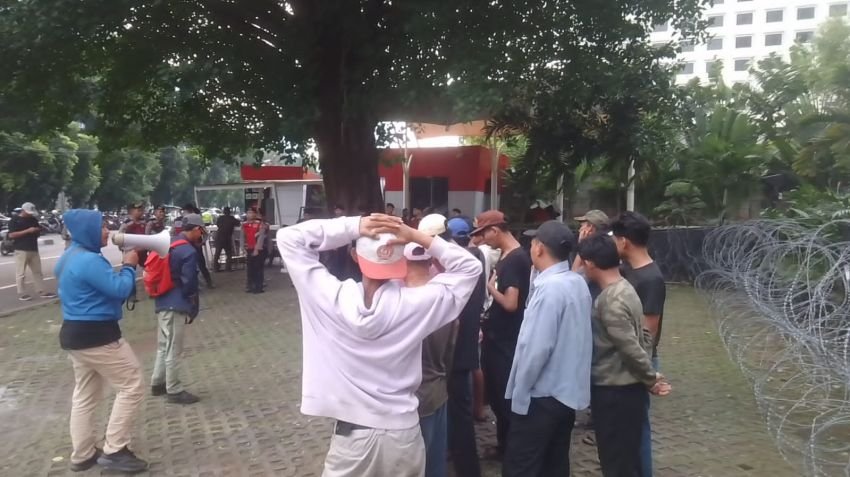 PRDB Gelar Aksi Jilid II di Depan Gedung KPK RI, Resmi Laporkan Edi Suparjan Terkait Dugaan Korupsi Proyek Rehabilitasi Pos AWLR TA 2024