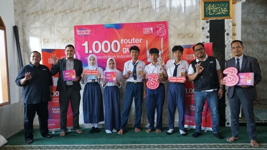 Dukung Masa Depan Pendidikan Indonesia, Tri dan 1.000 Guru Foundation Buka Akses Digital di Pelosok Negeri