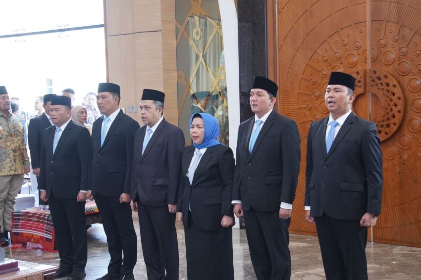 Gubernur  Lantik 6 Pejabat Eselon II, Tiga Orang Impor Dari Kabupaten/Kota