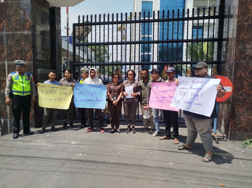 ALAMP AKSI Demo di Kejati Sumut, Desak Usut Dugaan Korupsi Rp17 Miliar di PTPN I