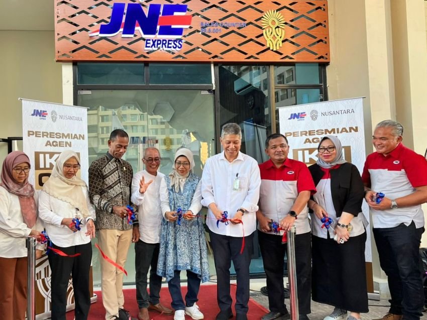 Peresmian Sales Counter JNE di Ibu Kota Nusantara (IKN), Tanam 1.000 Pohon untuk Dukung Kota Hutan Berkelanjutan