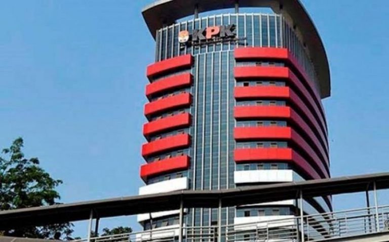 KAMAK Soroti KPK: Tidak Independen, Sarat Kepentingan Politik, dan Tebang Pilih Penegakan Hukum