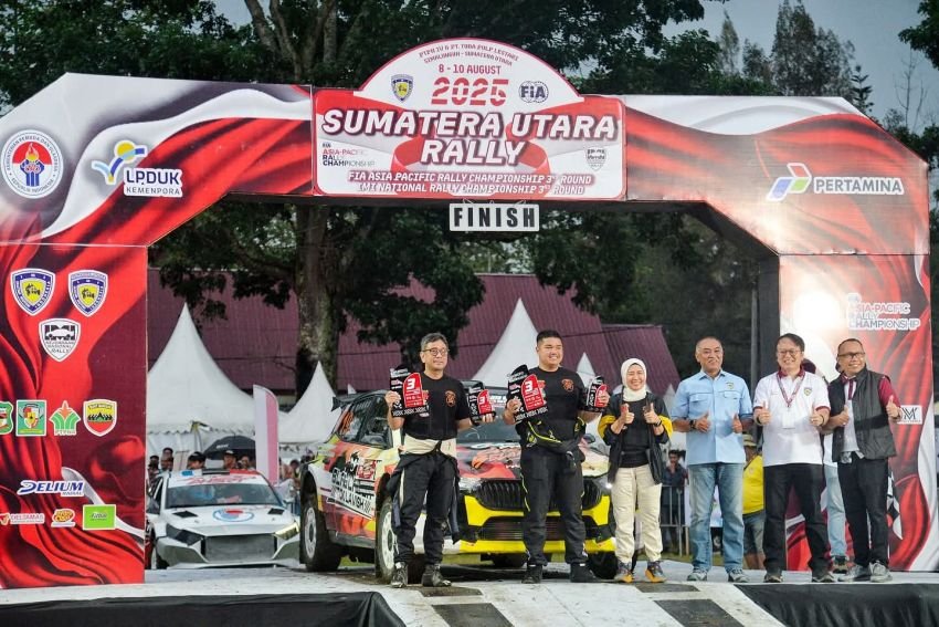 Alhamdulillah, Musaarjian Shah Putra Dr. H. Musa Rajekshah Raih Juara di Kejuaraan Internasional Sumatera Utara Rally APRC Round 3 2025
