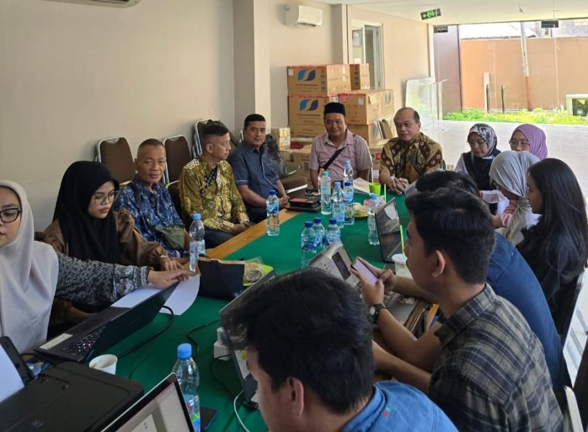 Rapat Persiapan Pengukuhan Ganjar Razuni Wakil Ketua Balitbang DPP Partai Golkar Sebagai Guru Besar UNAS Jakarta