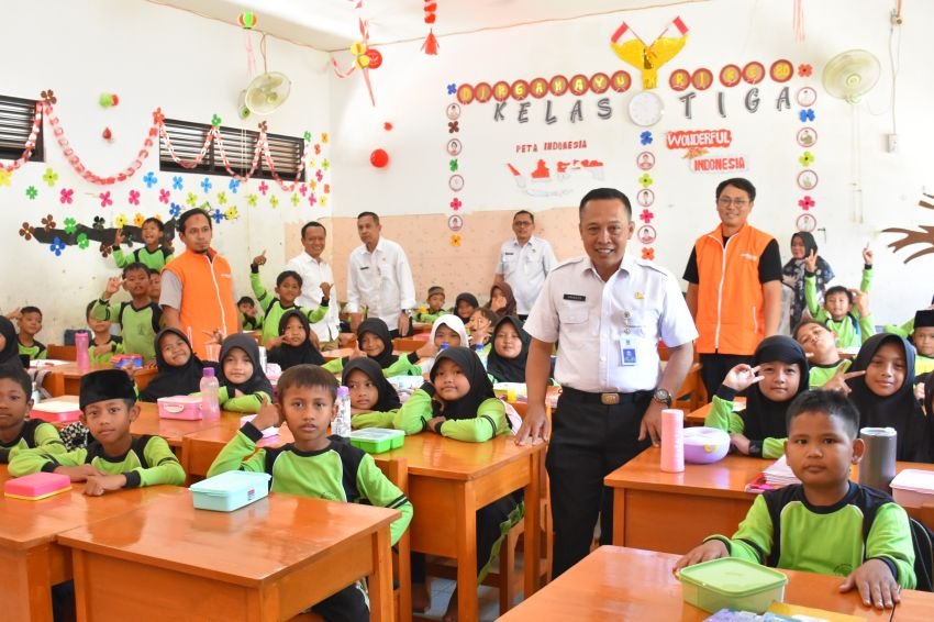 Hankook Tire Indonesia Dukung Masa Depan Pendidikan Lewat Bantuan Fasilitas Sekolah dan Paket Makan Bergizi Gratis