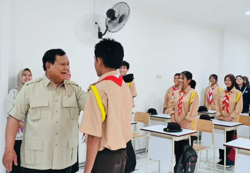 Presiden Prabowo Disambut Meriah di SRMA Margaguna, Tinjau Langsung Fasilitas untuk Anak Pra-Sejahtera
