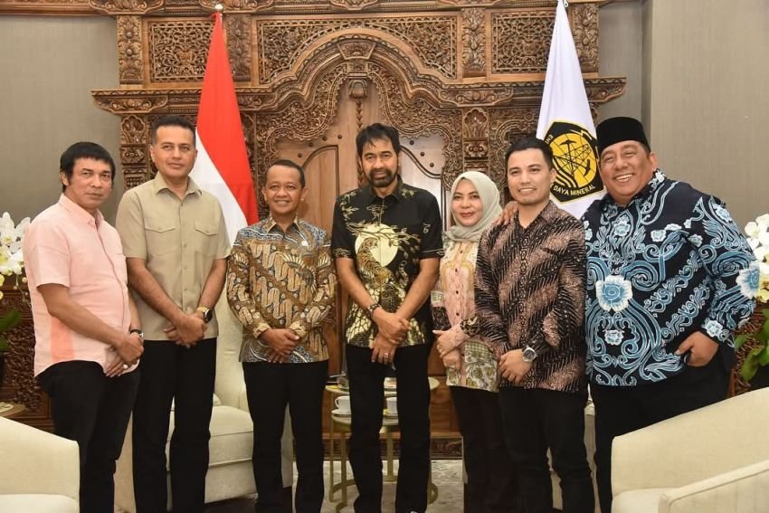Ketua DPD Golkar Sumut dan Ketum AMPG Dampingi Gubernur Aceh Silaturahim dengan Menteri ESDM RI Bahlil Lahadalia