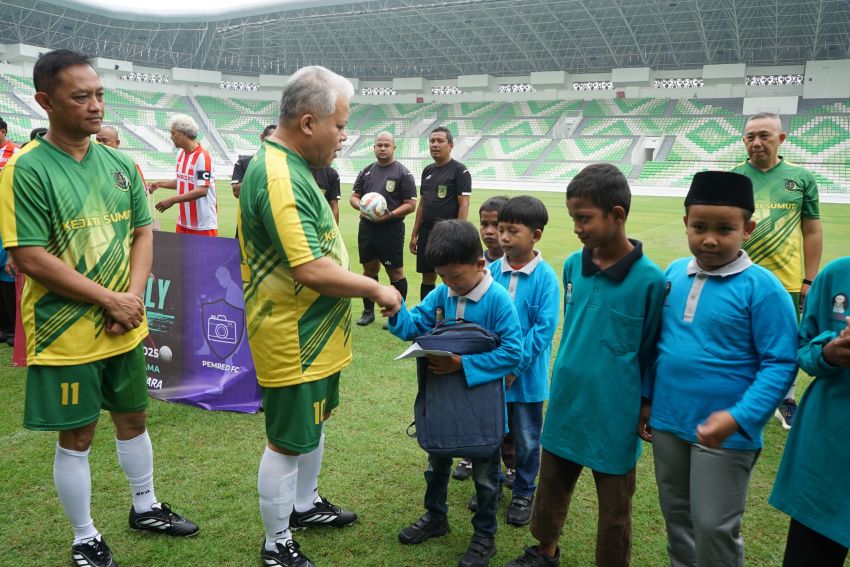 Hangat&Sportif, Laga Persahabatan Antara Kejati Sumatera Utara Dengan Pimpinan Redaksi Media