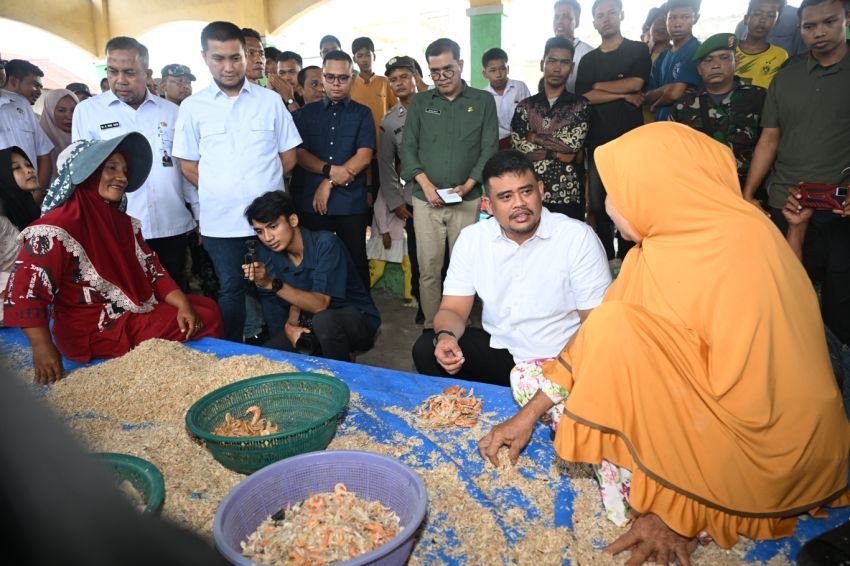 Gubernur Sumut Bobby Nasution Dengar Langsung Keluhan Warga Pesisir Labura dan Dukung UMKM