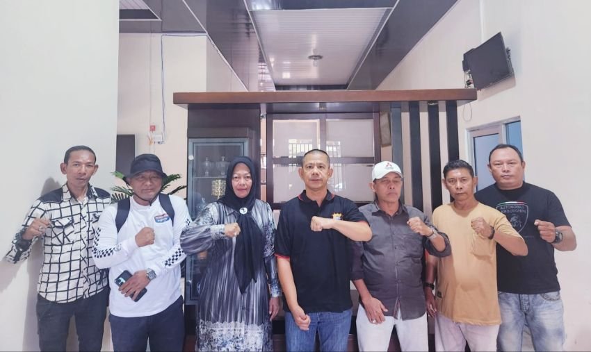 Pewarta Polrestabes Medan "Jumat Barokah" Berbagi Beras Kepada Pengurus dan Anggota