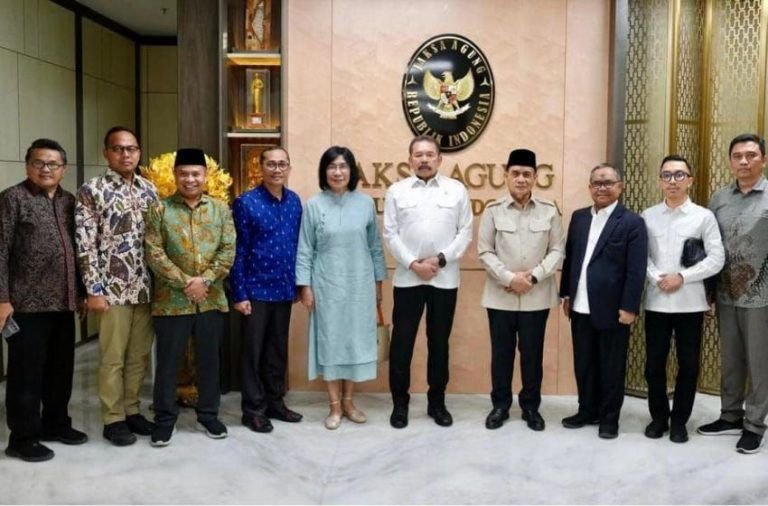IKA USU Temui Jaksa Agung, Bahas Pengembalian Aset Lahan di Madina