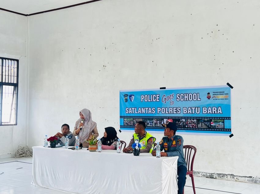 Satlantas Polres Batu Bara dan Jasa Raharja Gelar Police Goes To School di SMA Negeri 1 Talawi