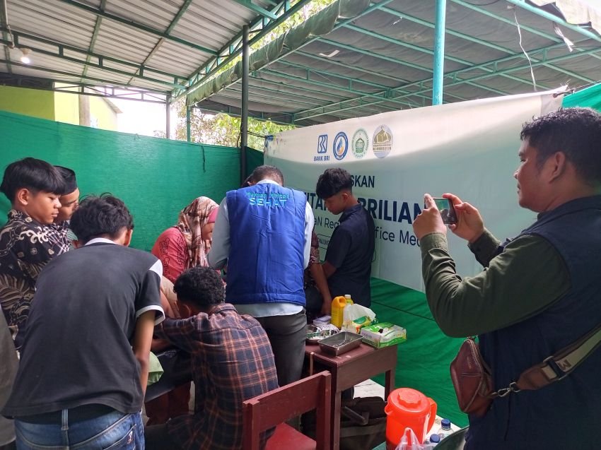YBM BRILiaN, BKM Istiqomah, YPPB dan Perwiritan Gelar Khitan Massal 26 Anak di Batang Kuis