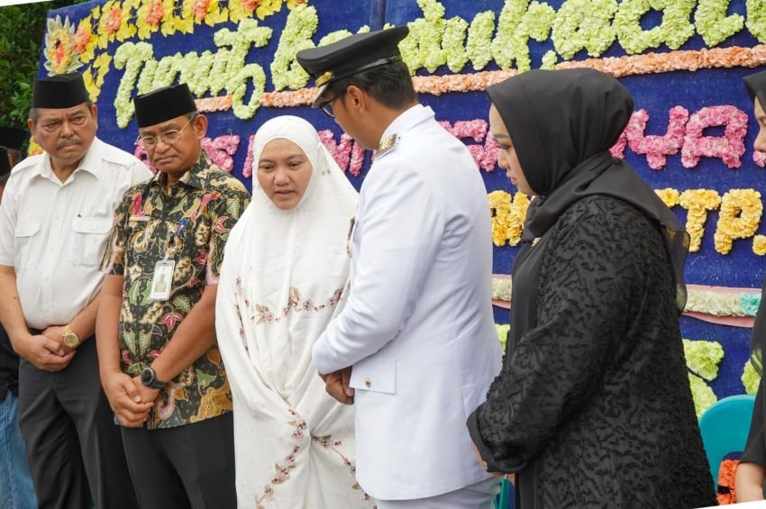 Keteguhan Terakhir Camat Medan Amplas: Perintah Diterima dan Siap Dilaksanakan