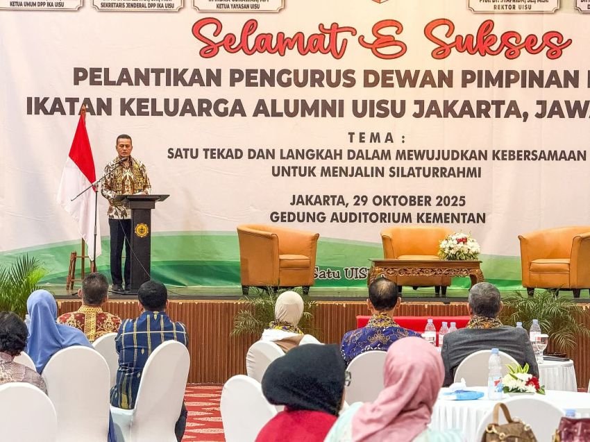 Dr. Musa Rajekshah Lantik Pengurus DPD IKA UISU Jakarta, Jawa, dan Banten di Auditorium Kementerian Pertanian