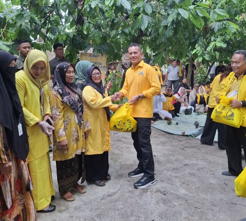 Meriahkan HUT ke-61, Golkar Sumut Gelar Pasar Rakyat dan Bagi 10 Ribu Karung Beras di Denai Lama