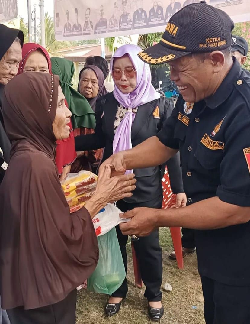 Pendawa Pagar Merbau Gelar Bakti Sosial, Bagikan Sembako untuk Kaum Dhuafa
