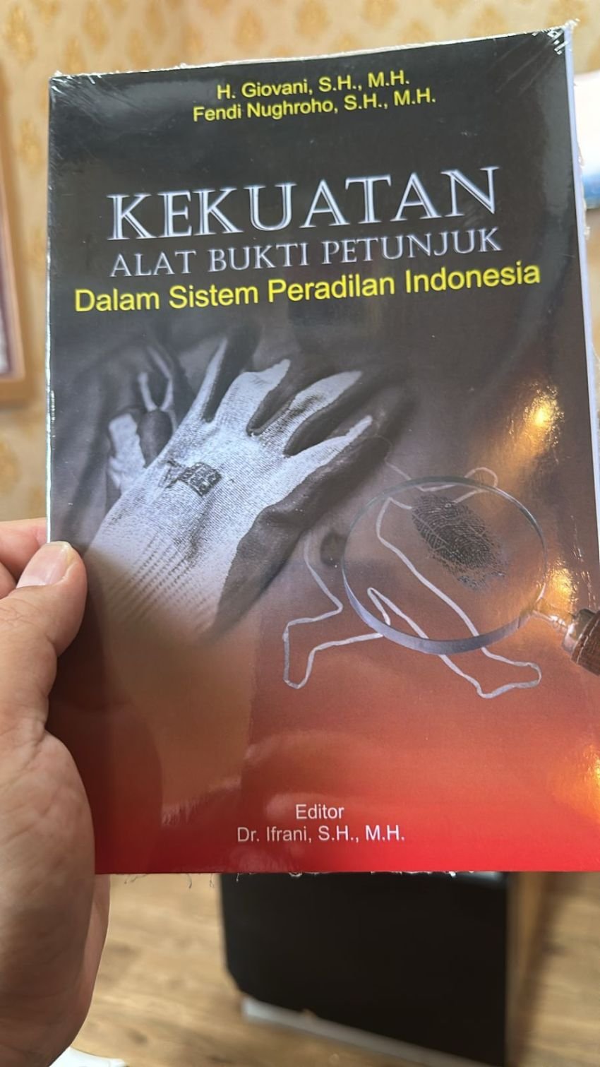 Lewat Buku, Giovani Berbagi Ilmu dan Pengalaman Sebagai APH Kejaksaan, 2 Buku Berhasil Diterbitkan