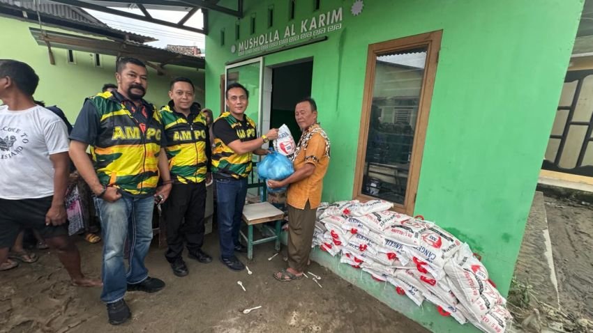 AMPG Sumut Salurkan Bantuan untuk Korban Banjir di Deli Serdang, Dedi Dermawan : Komitmen AMPG Hadir Membantu Masyarakat