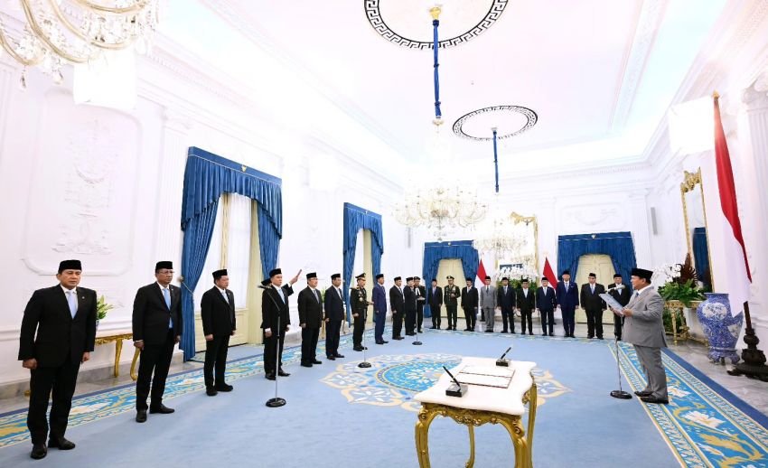 Presiden Prabowo Lantik Komisi Percepatan Reformasi Polri di Istana Merdeka, Ini Nama-namanya