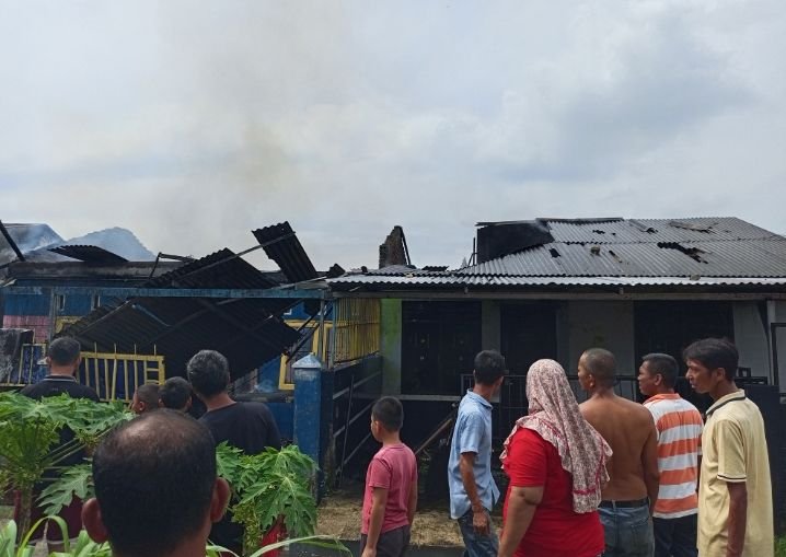 Dua Unit Rumah di Perumahan Kuis Indah Permai Terbakar, Diduga Hubungan Singkat Listrik