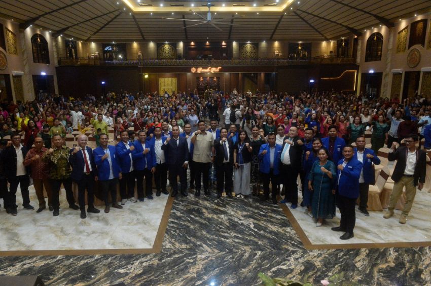 Hadiri Perayaan Natal Bersama Korban Bencana, Gubernur Bobby Nasution Ajak GAMKI Sumut Tebar Kasih dan Pulihkan Bangsa