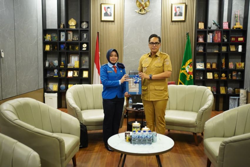 Rico Waas: Kepemimpinan adalah Tanggung Jawab dan Keteladanan