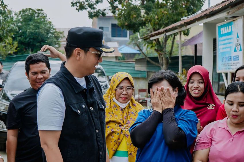 Sapa Warga di Medan Helvetia, Rico Waas Beri Solusi Akta Hilang Akibat Banjir, Evaluasi Puskesmas, dan Perbaikan Insfrastruktur