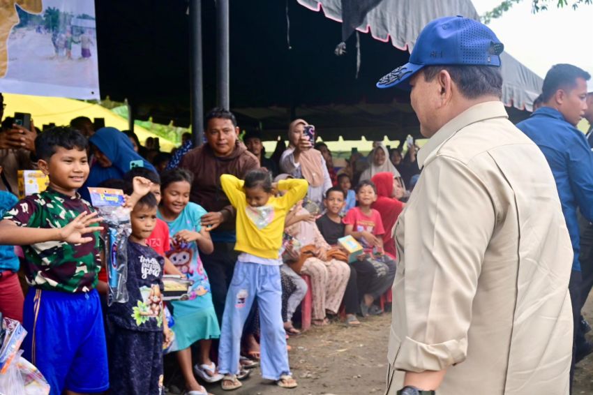 Presiden Prabowo Tinjau Lokasi Pengungsian di Bireuen, Pastikan Penanganan Berjalan Baik